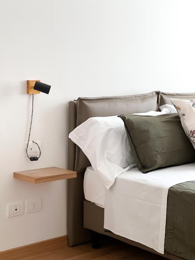 Glass House - Smart Rooms & Parking Lecce Extérieur photo