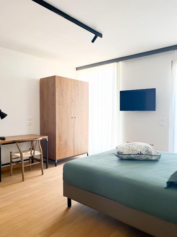 Glass House - Smart Rooms & Parking Lecce Extérieur photo