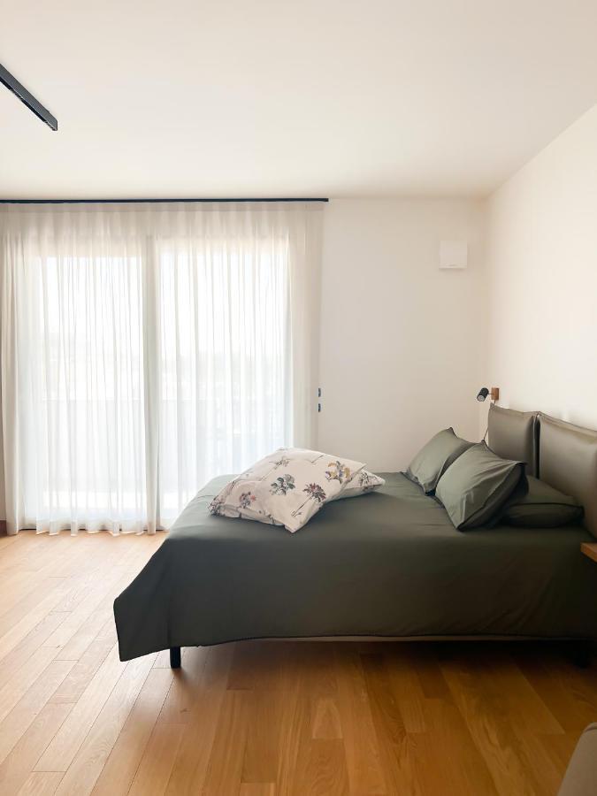 Glass House - Smart Rooms & Parking Lecce Extérieur photo