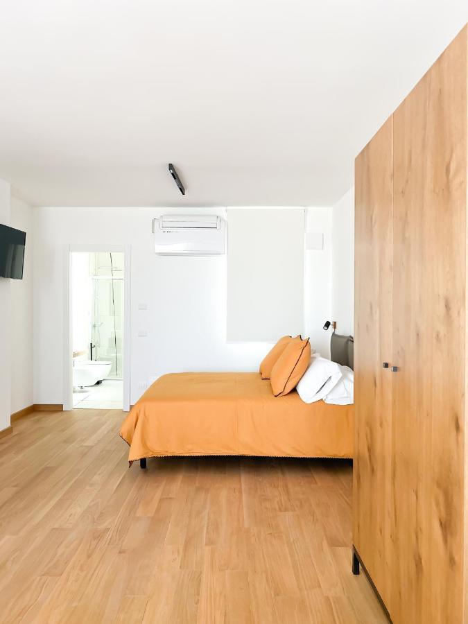 Glass House - Smart Rooms & Parking Lecce Extérieur photo