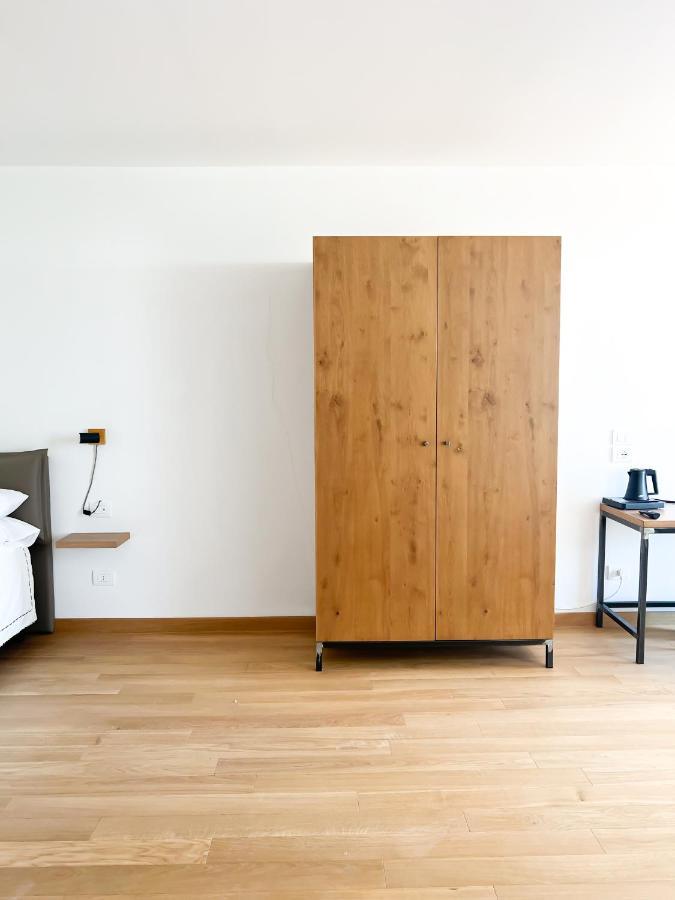 Glass House - Smart Rooms & Parking Lecce Extérieur photo