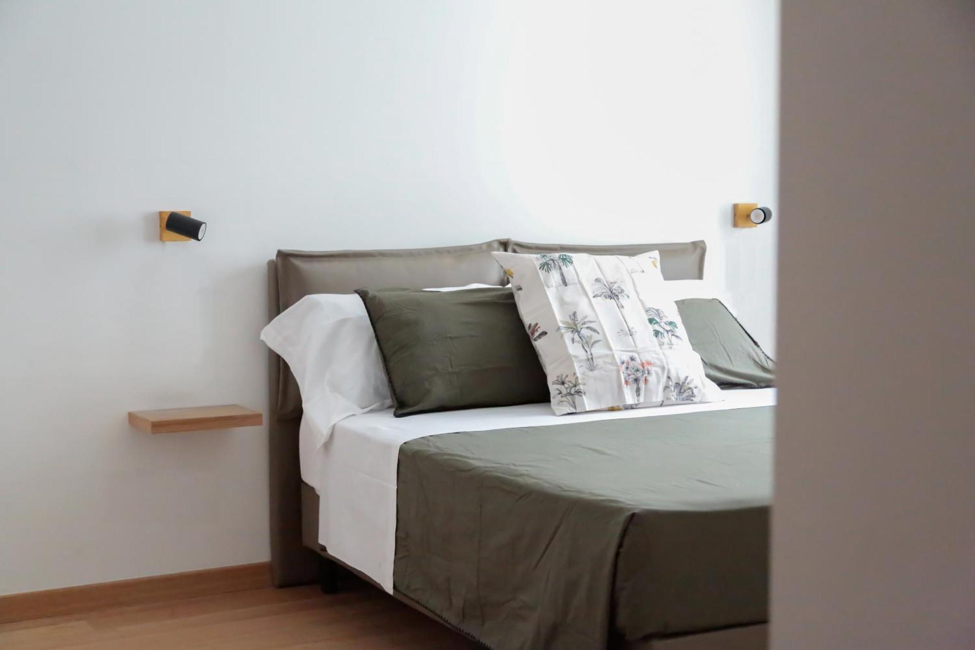 Glass House - Smart Rooms & Parking Lecce Extérieur photo