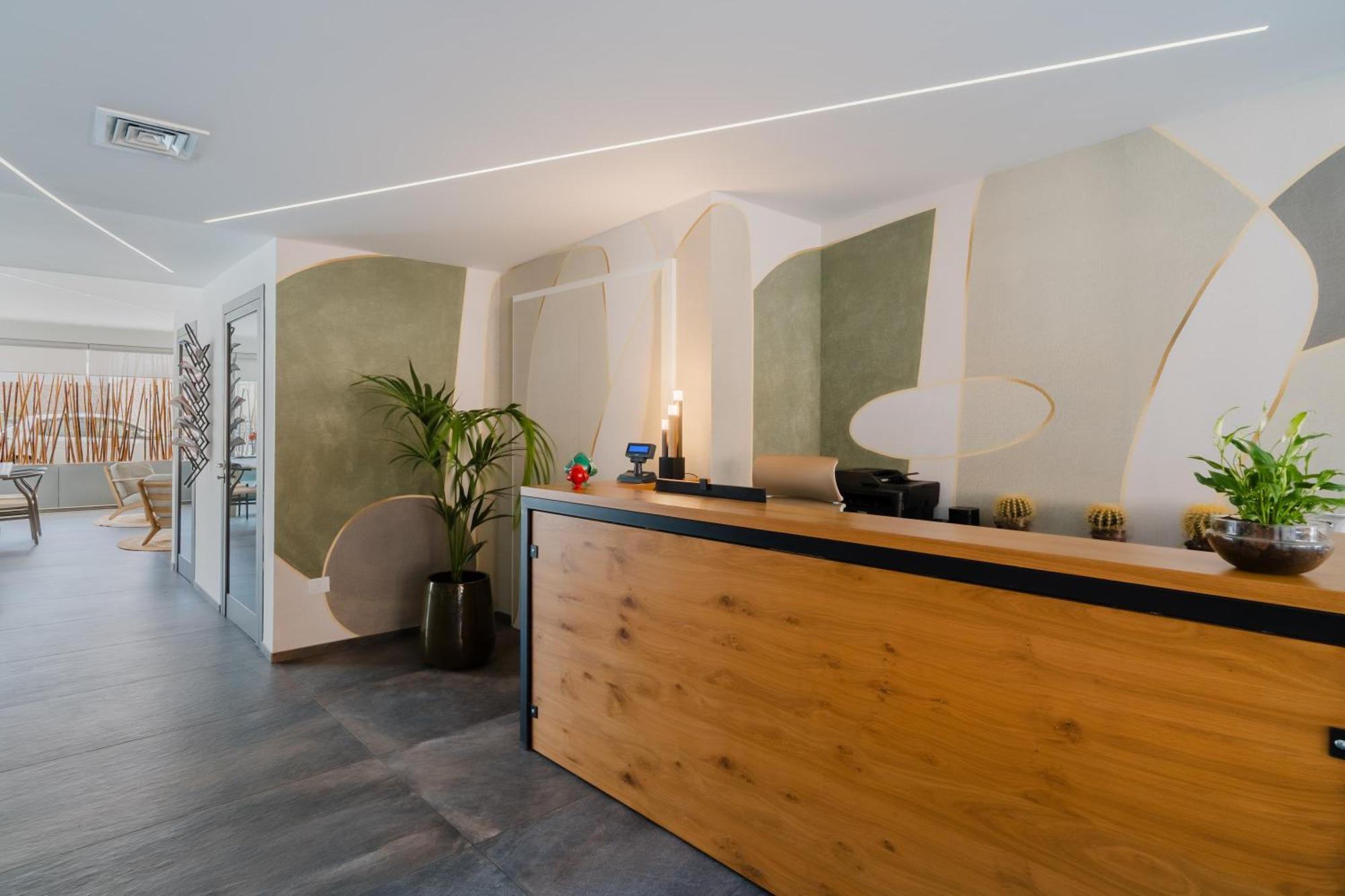 Glass House - Smart Rooms & Parking Lecce Extérieur photo